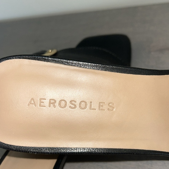 Aerosols: Black and Gold Mules with Gold Buckle: Size 8 - Picture 6 of 6
